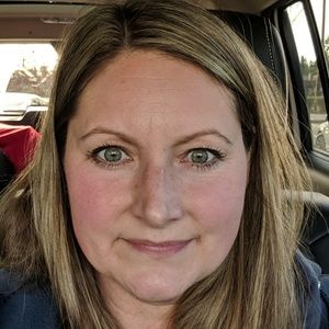 Meet your Posher, Becki